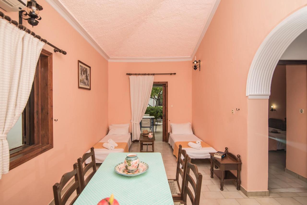 Alykes Park Bungalows Екстериор снимка